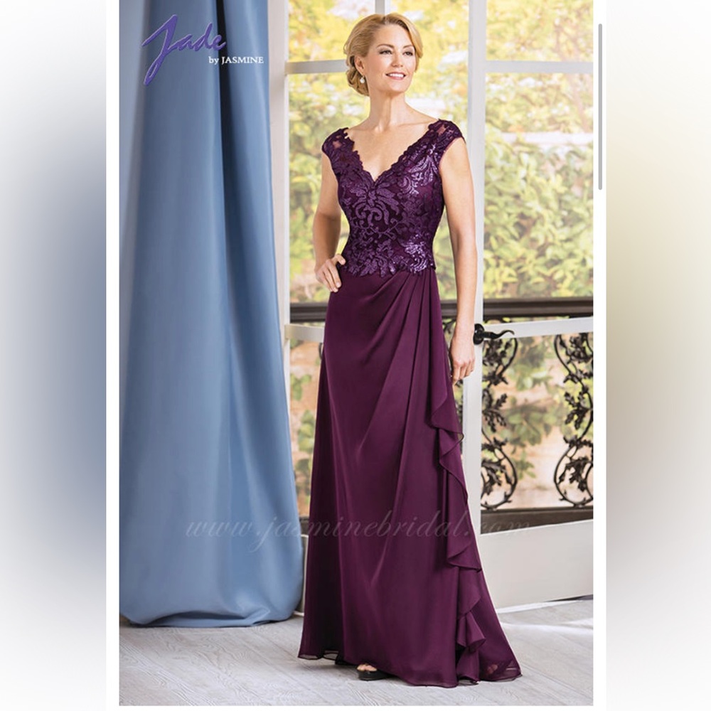 Jade by Jasmine mother of the Bride Purple gown wh sequin bodice ruffle size 18